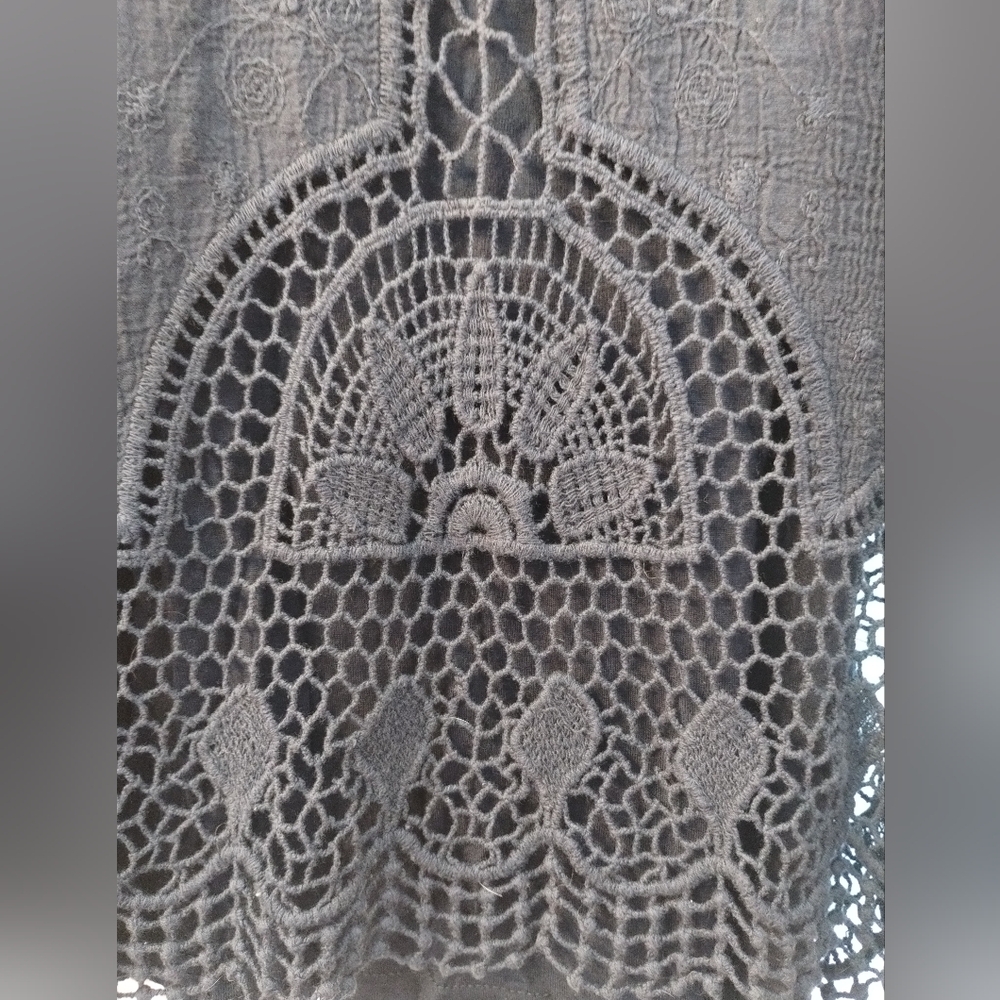 Mollo Rello Dark Blue Lace Top & Tank - Picture 4 of 7
